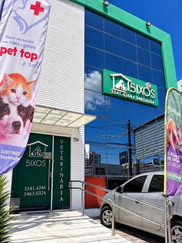 Entrada da Clínica Veterinária Bixo's Piedade, aberta 24 horas